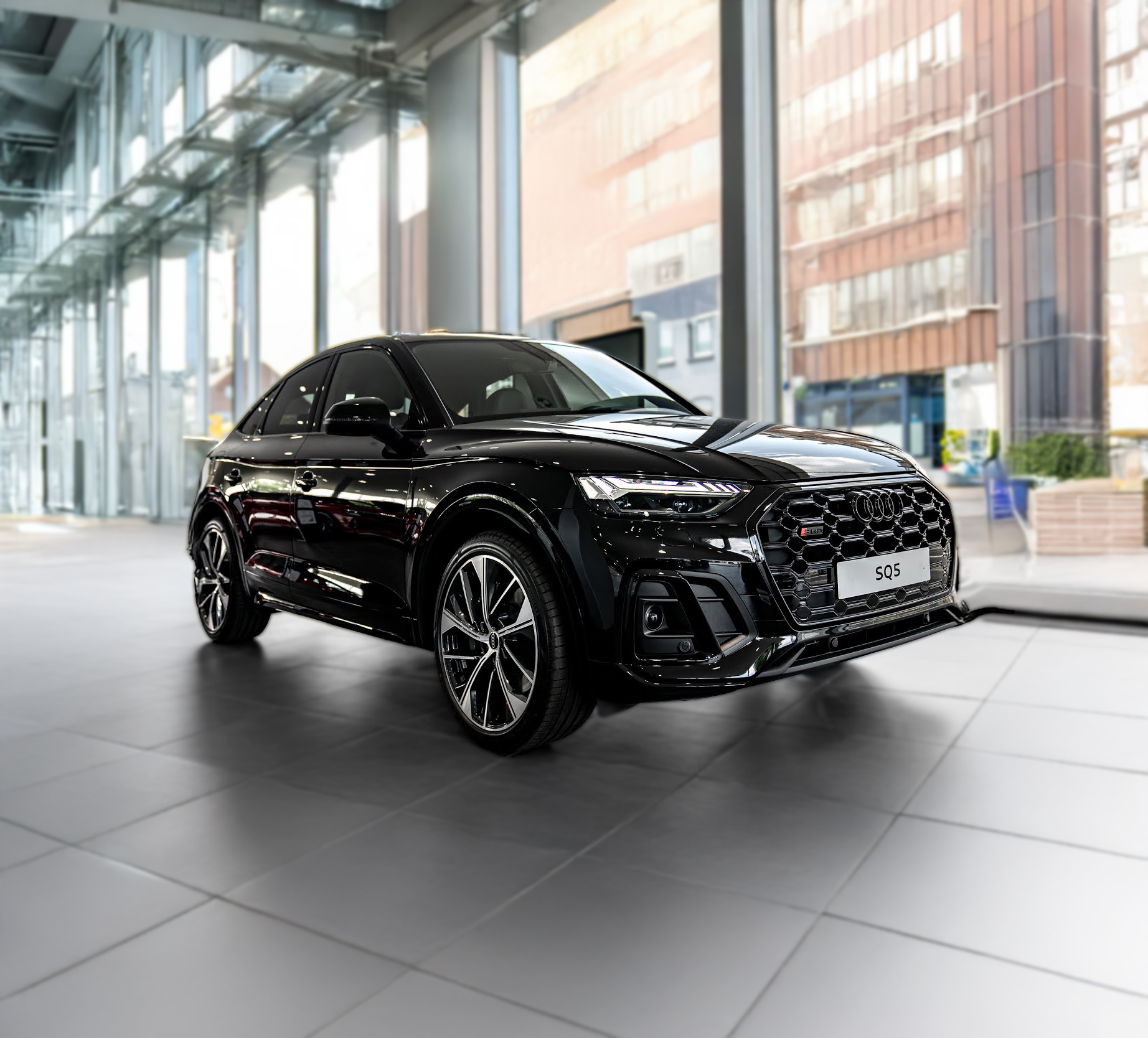 Booking Audi Q5 chauffeur service