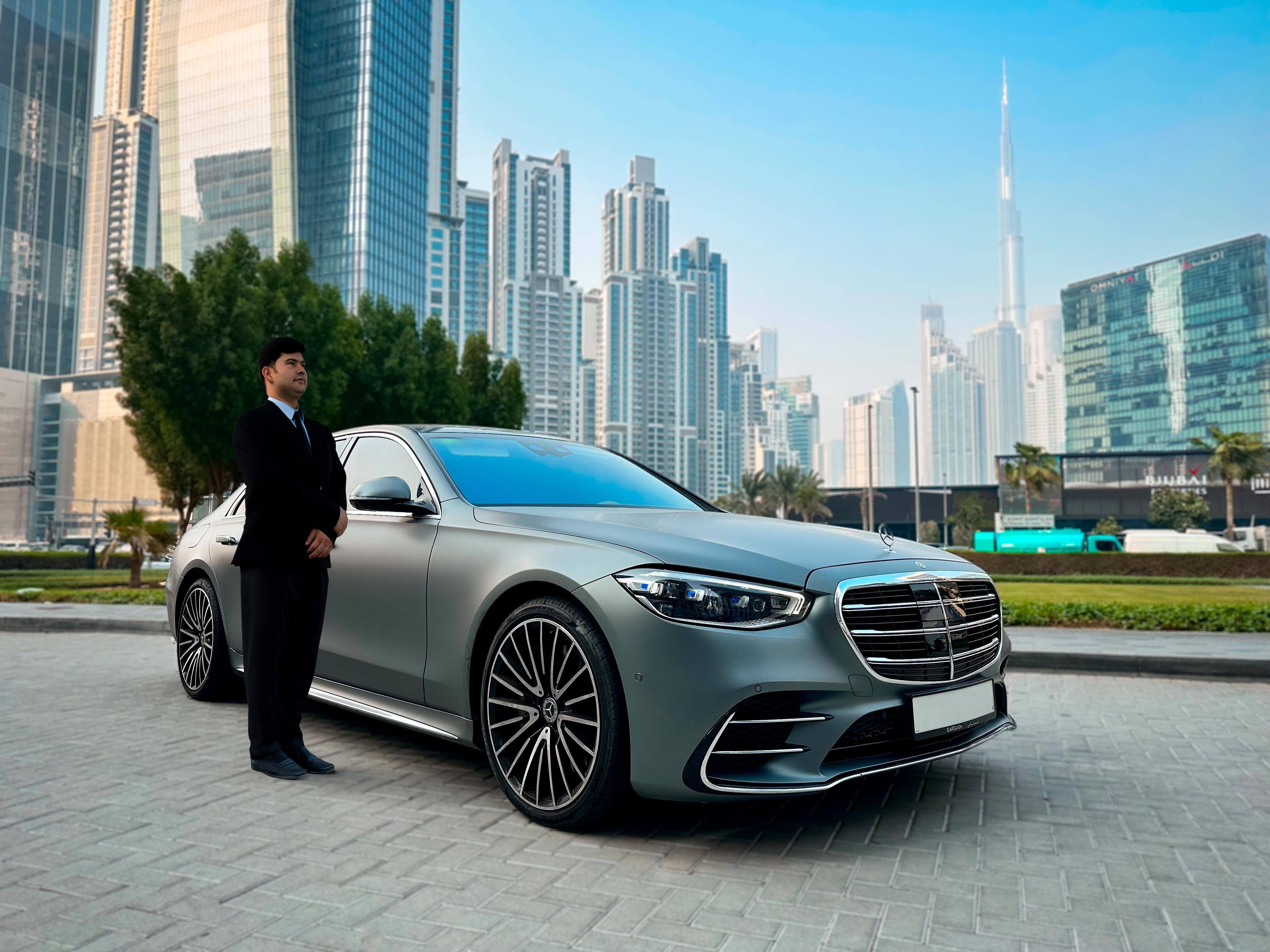 Booking Mercedes Benz S500 AMG chauffeur service