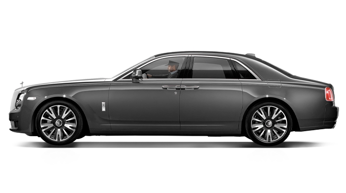 Booking Rolls Royce Ghost 2023 chauffeur service