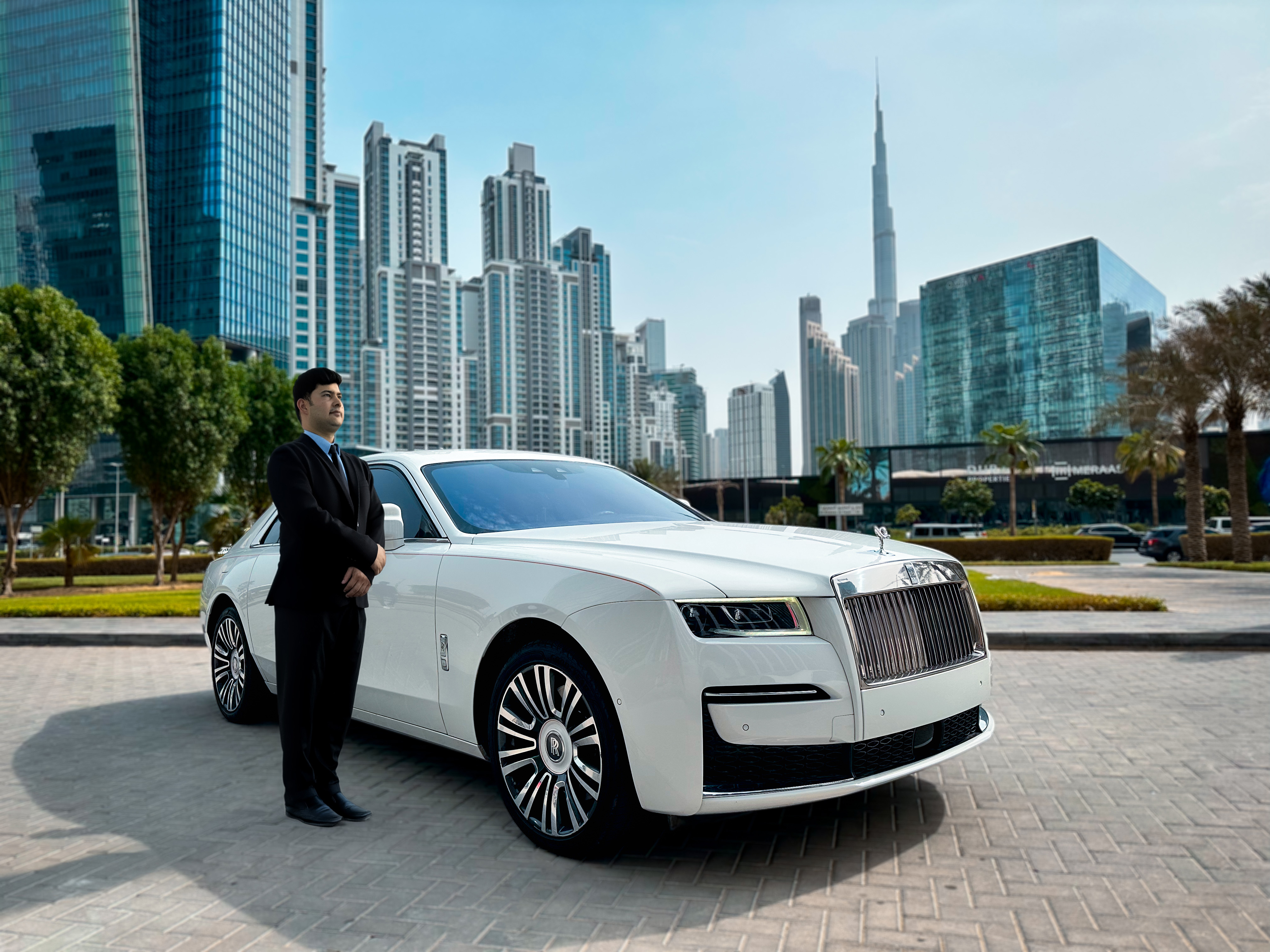 Booking Rolls Royce Ghost chauffeur service