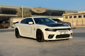 Rent Dodge Cargador Hellcat Widebody V8 2022