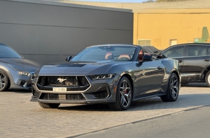 Rent Ford Mustang Cabrio V8 Shelby GT500 Gövde Kiti 2024