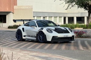 Rent Porsche 911 GT3RS 2025
