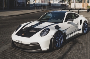 Rent Porsche 911 GT3 RS 2025