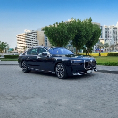 Rent BMW 735i 2024