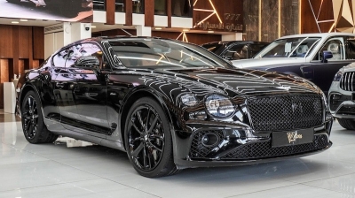 Comprar Bentley Continental GT 2023 coche en Dubai at AED 860000/día