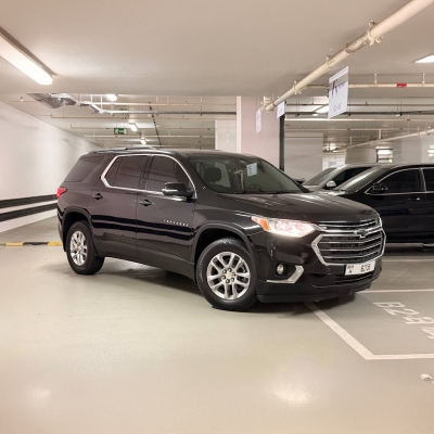 Rent GMC Acadia 2023