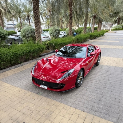 Rent Ferrari 812 GTS 2025