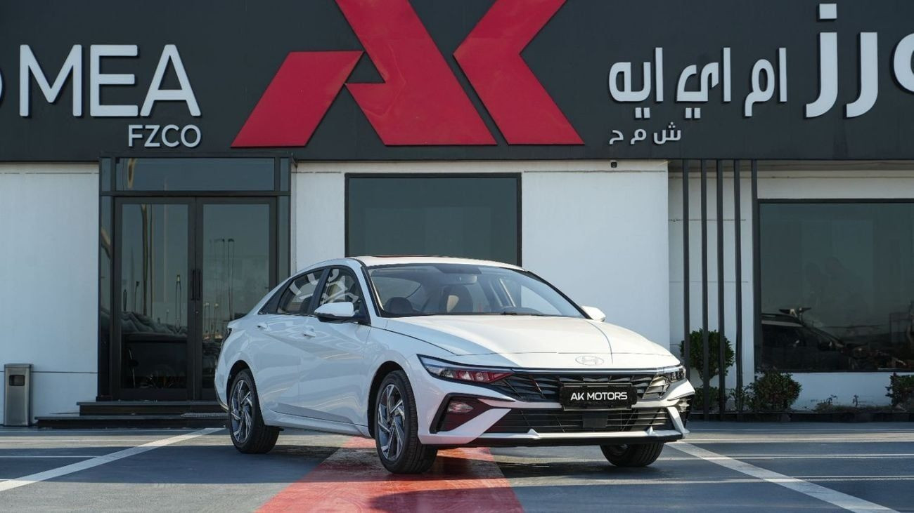 YENİ Hyundai Elantra içinde Dubai