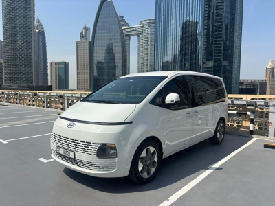 Rent Hyundai Staria 11S 2024