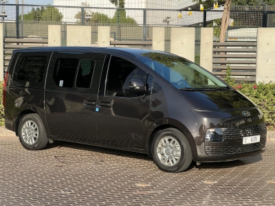 Rent Hyundai Staria 9S 2024