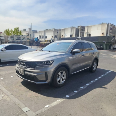 Rent Kia Sorento 2023
