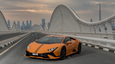 Rent Lamborghini Huracan Tecnica 2023