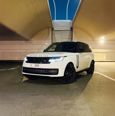 Rent Land Rover Range Rover Vogue SE 2025