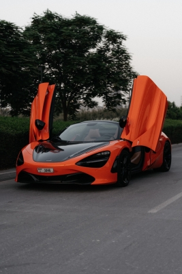 Rent McLaren 720S Spider 2022