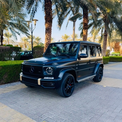 Rent Mercedes Benz Pack nuit double G63 AMG 2023