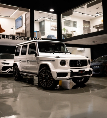 Rent مرسيدس بنز  G63 إيه إم جي 2025