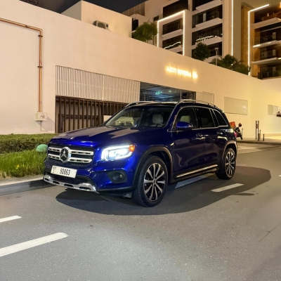Rent Mercedes Benz GLB 250 2022