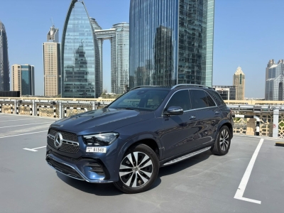 Rent GMC Acadia 2023