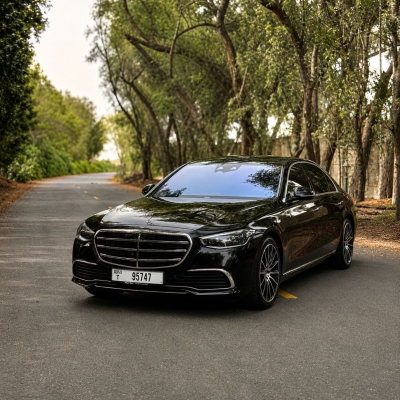 Rent Mercedes Benz S580 2023