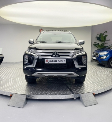 Buy Mitsubishi Pajero 2022