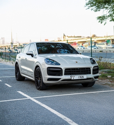 Rent Porsche Cayenne GTS 2023