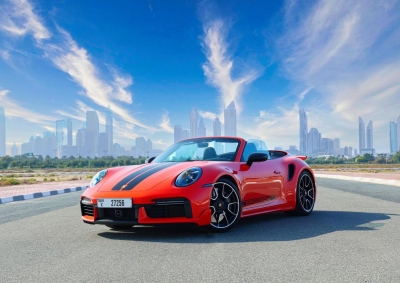 Rent Porsche 911 Carrera S Spyder 2021