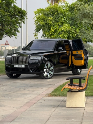 Rent GMC Acadia 2023