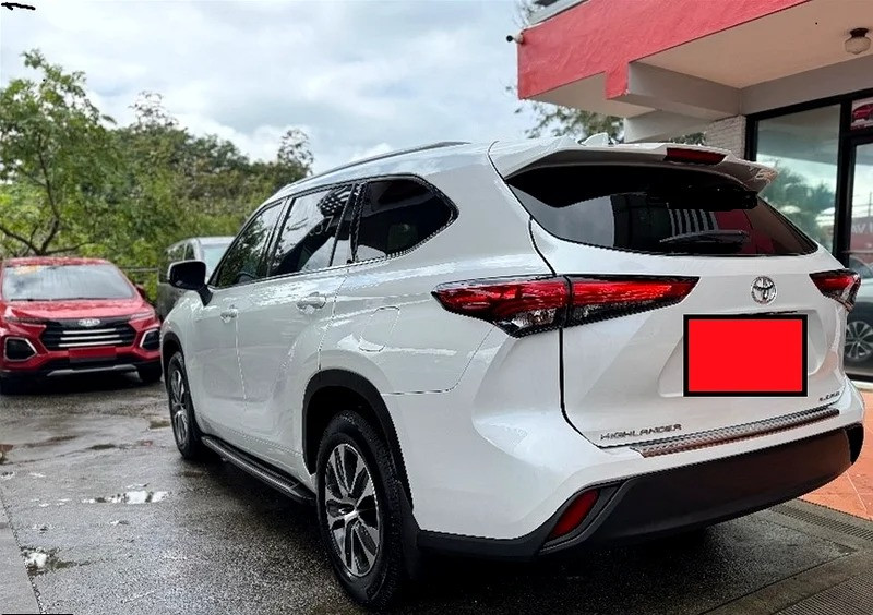 二手 丰田 Highlander Hybrid GXR 在 迪拜