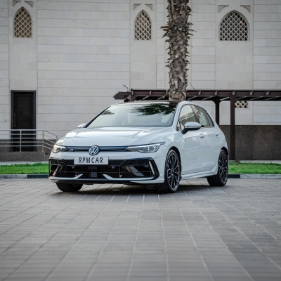 Rent Volkswagen Golf R 2025