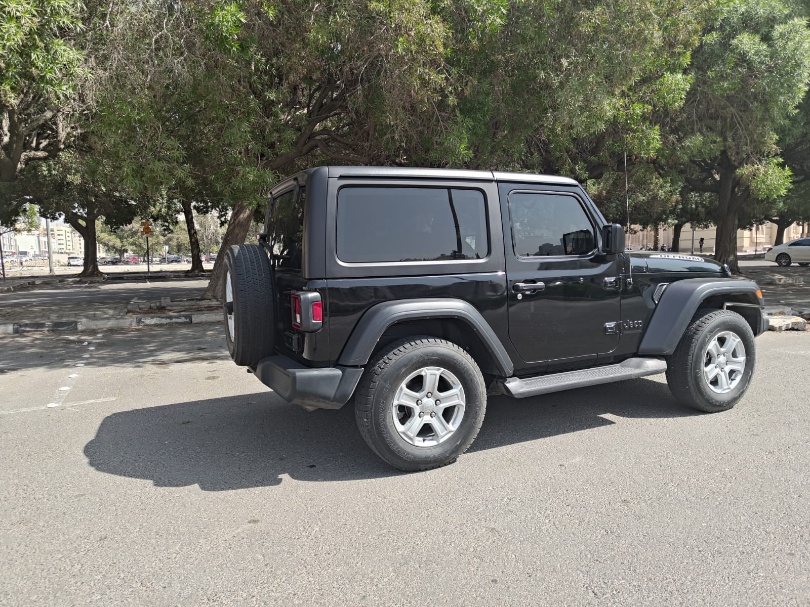 Black Jeep Wrangler Sport S 2022