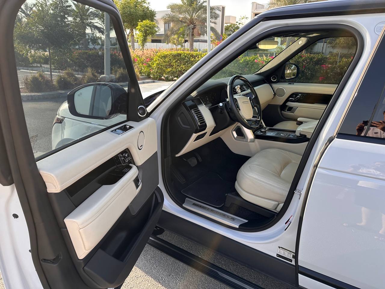 Weiß Land Rover Range Rover Vogue 2019