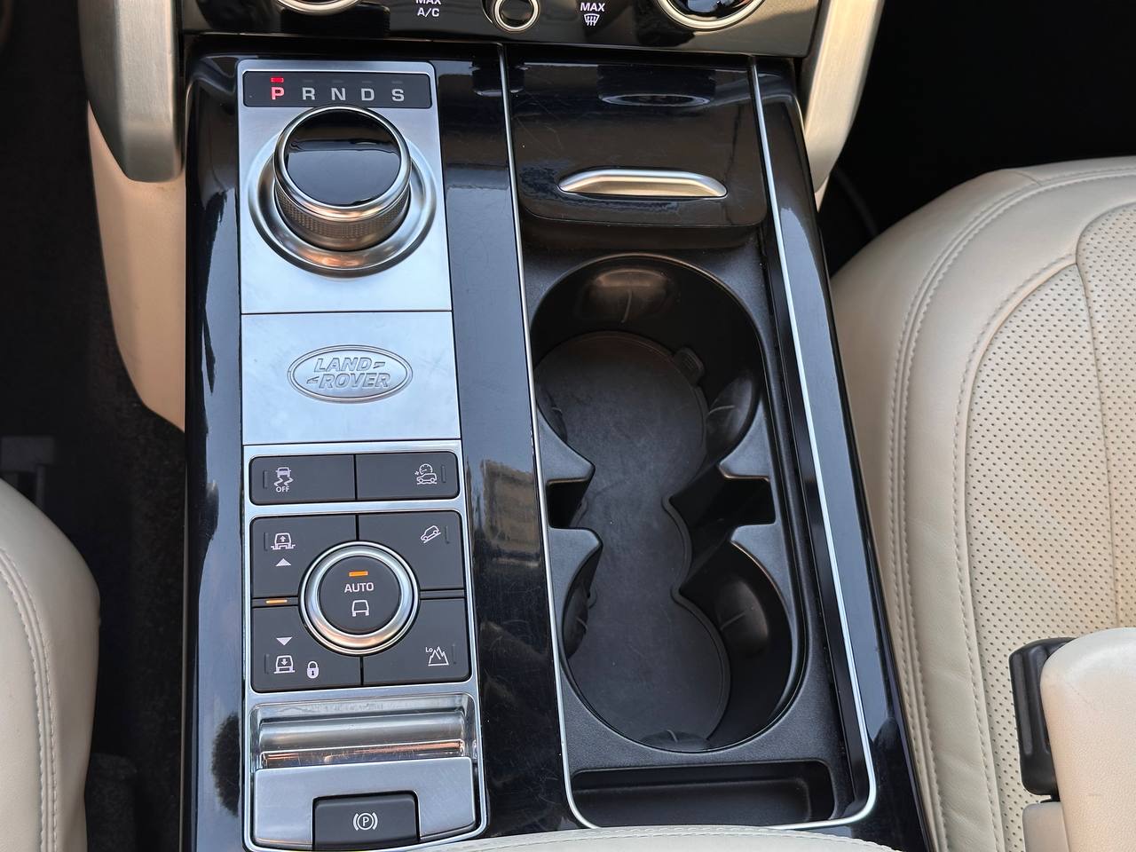 Blanc Land Rover Range Rover Vogue 2019