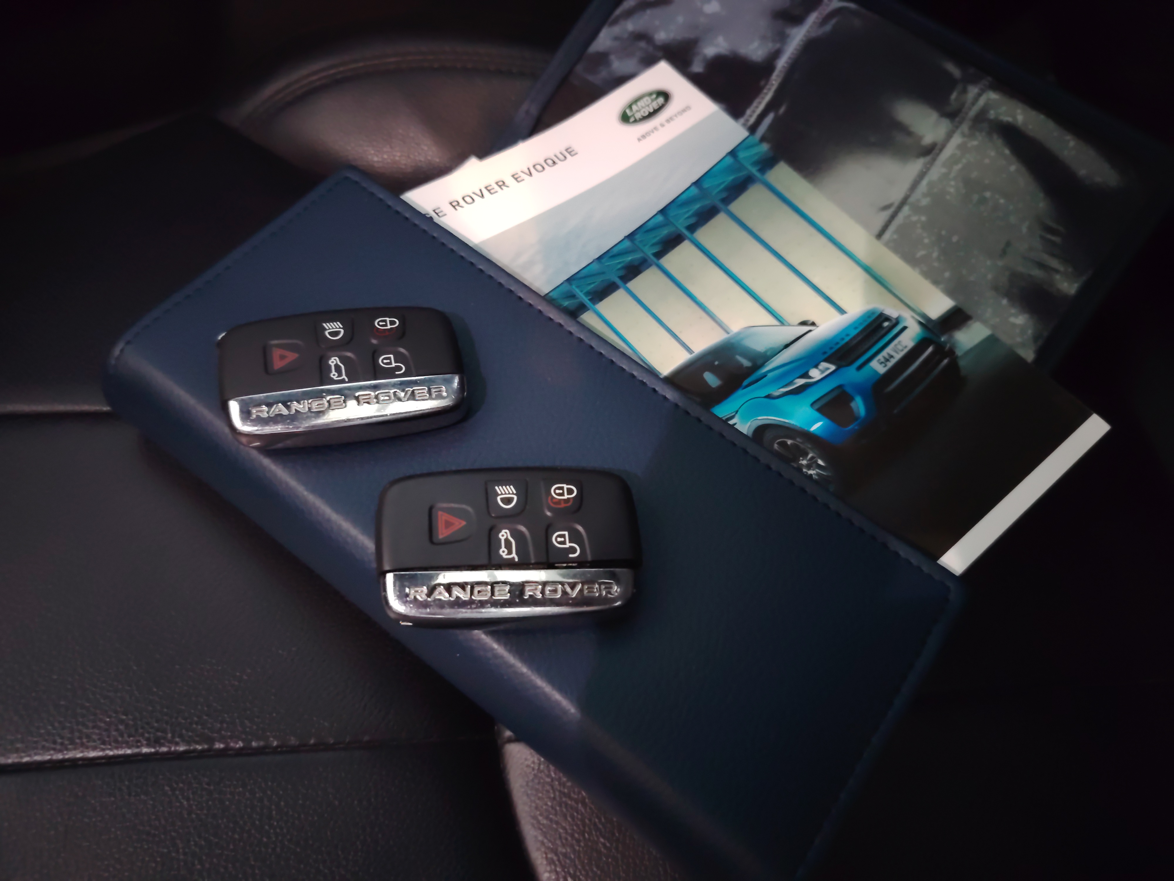 Siyah Land Rover Range Rover Evoque HSE 2019