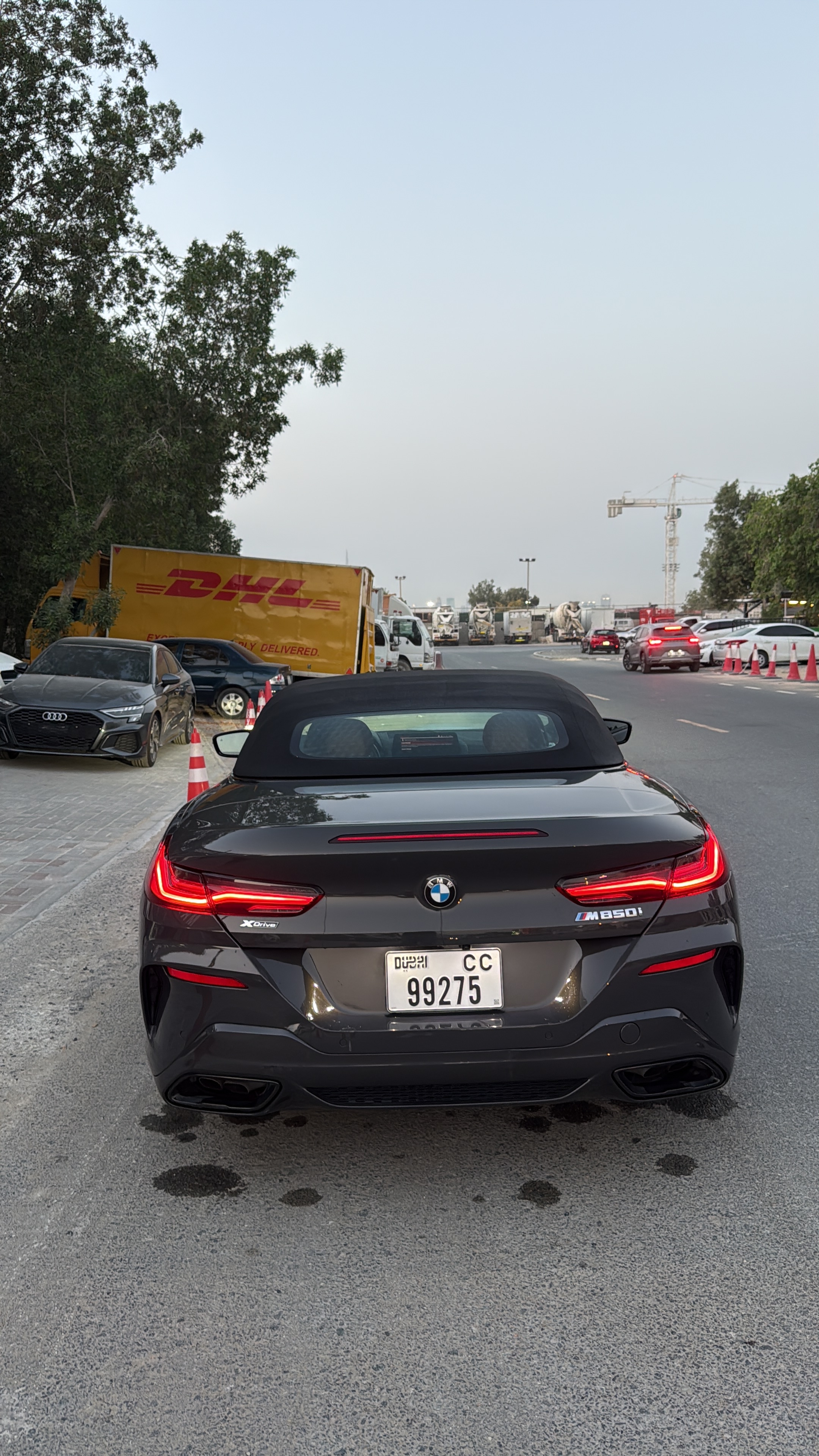 深灰色 宝马 M850i 敞篷车 2024年