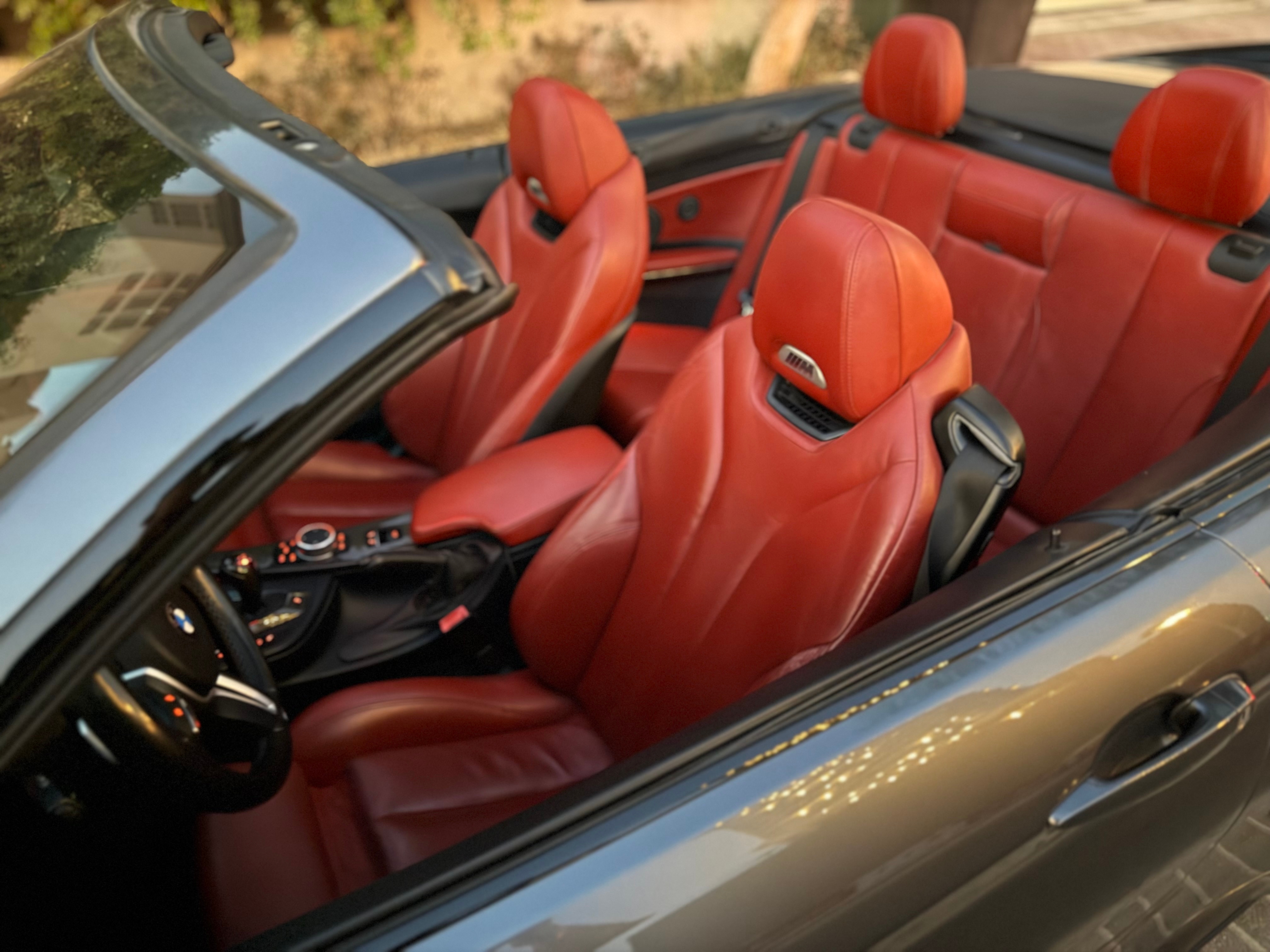 Dunkelgrau BMW M4 Convertible 2015