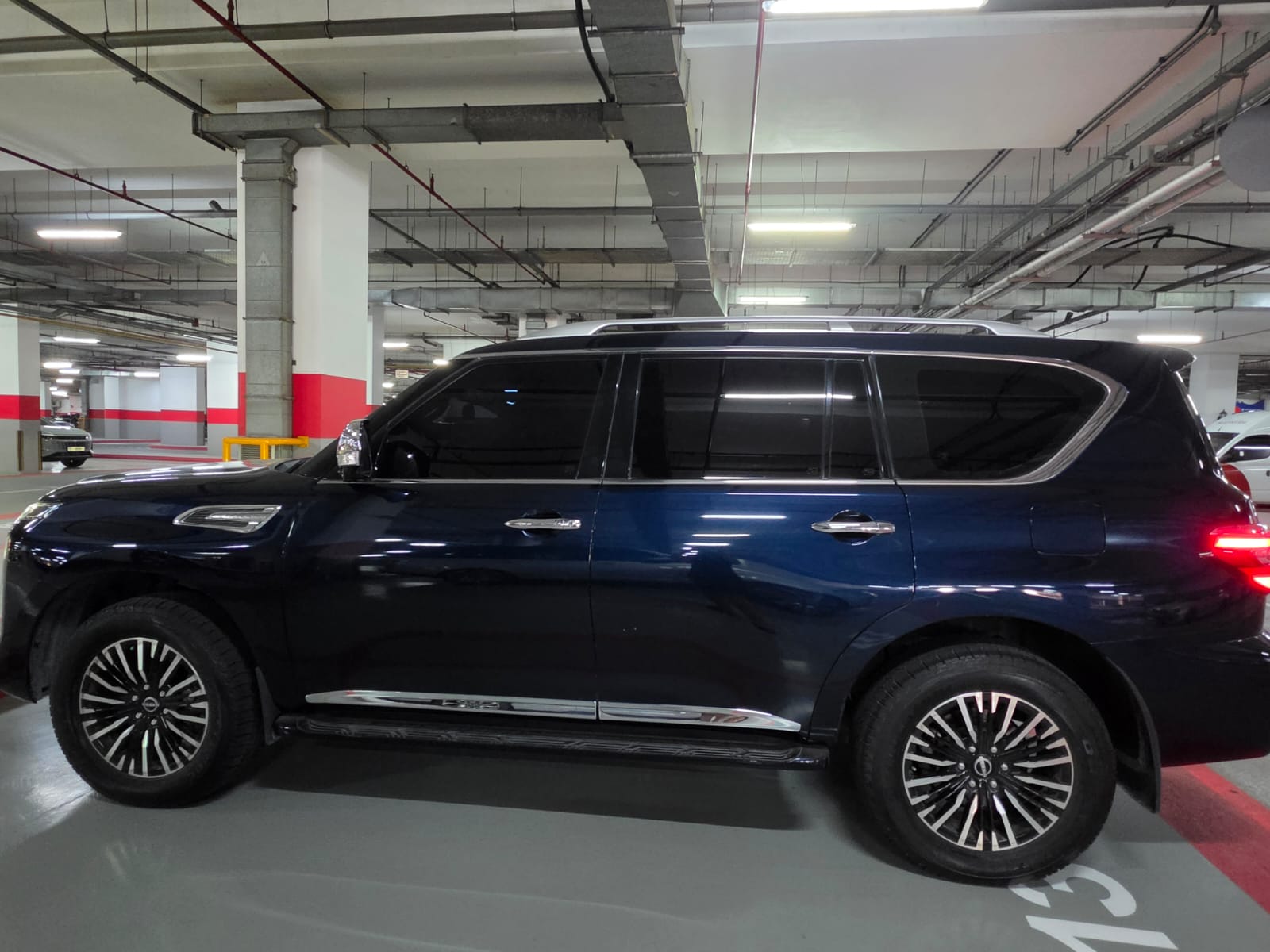 Blau Nissan Patrol SE Platinum 2022