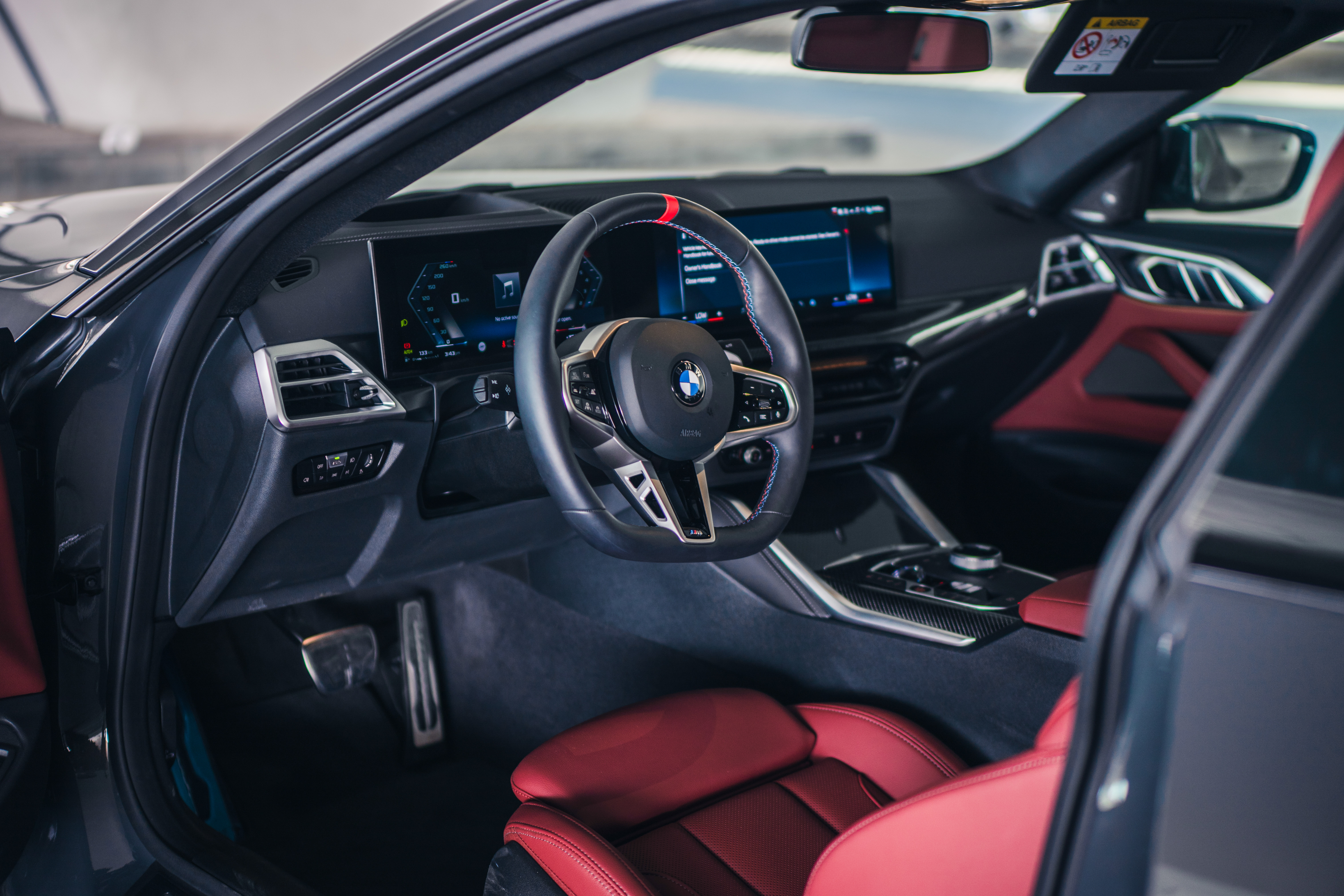 Dunkelgrau BMW 4-Series 440i 2025