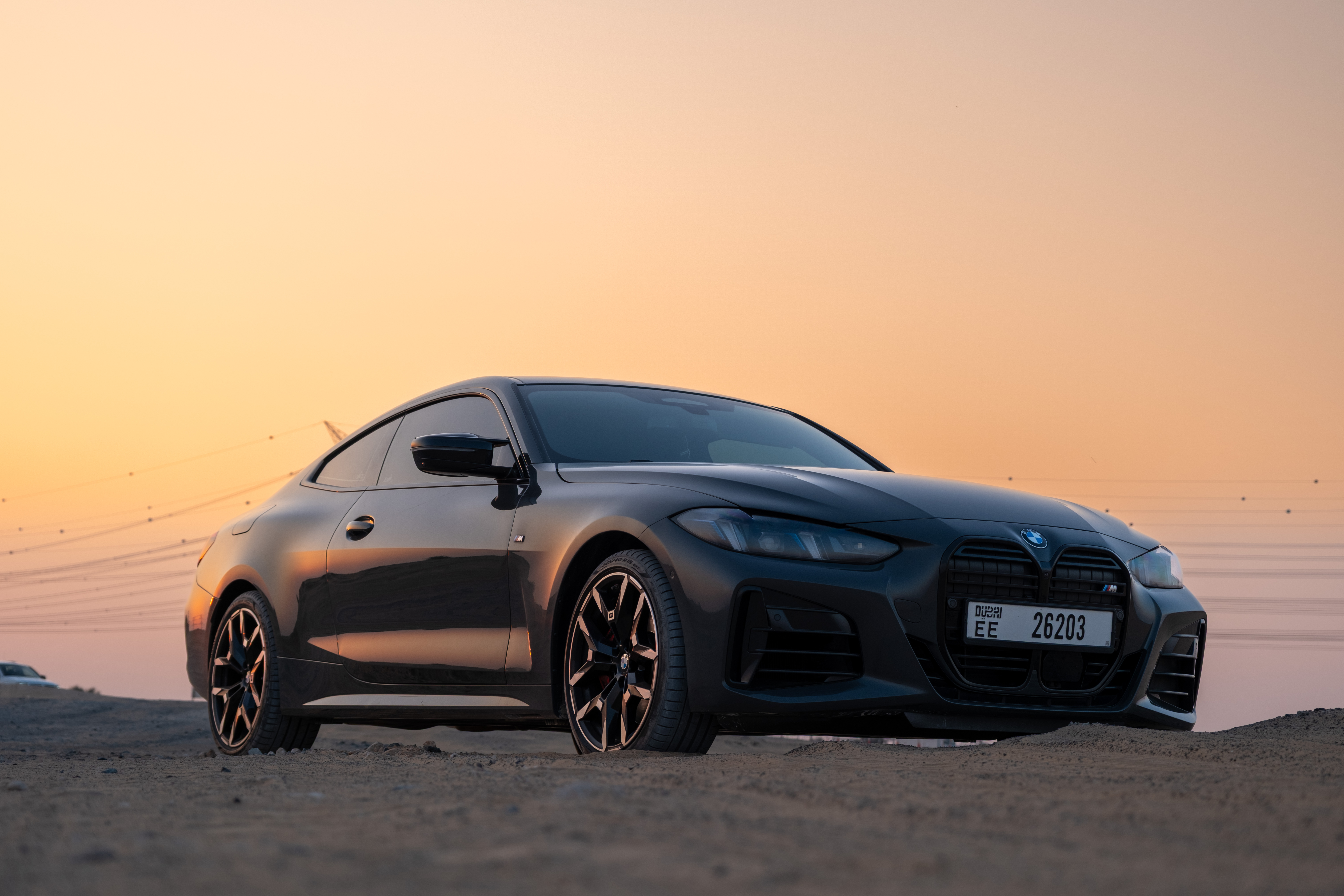 Dunkelgrau BMW 4-Series 440i 2025