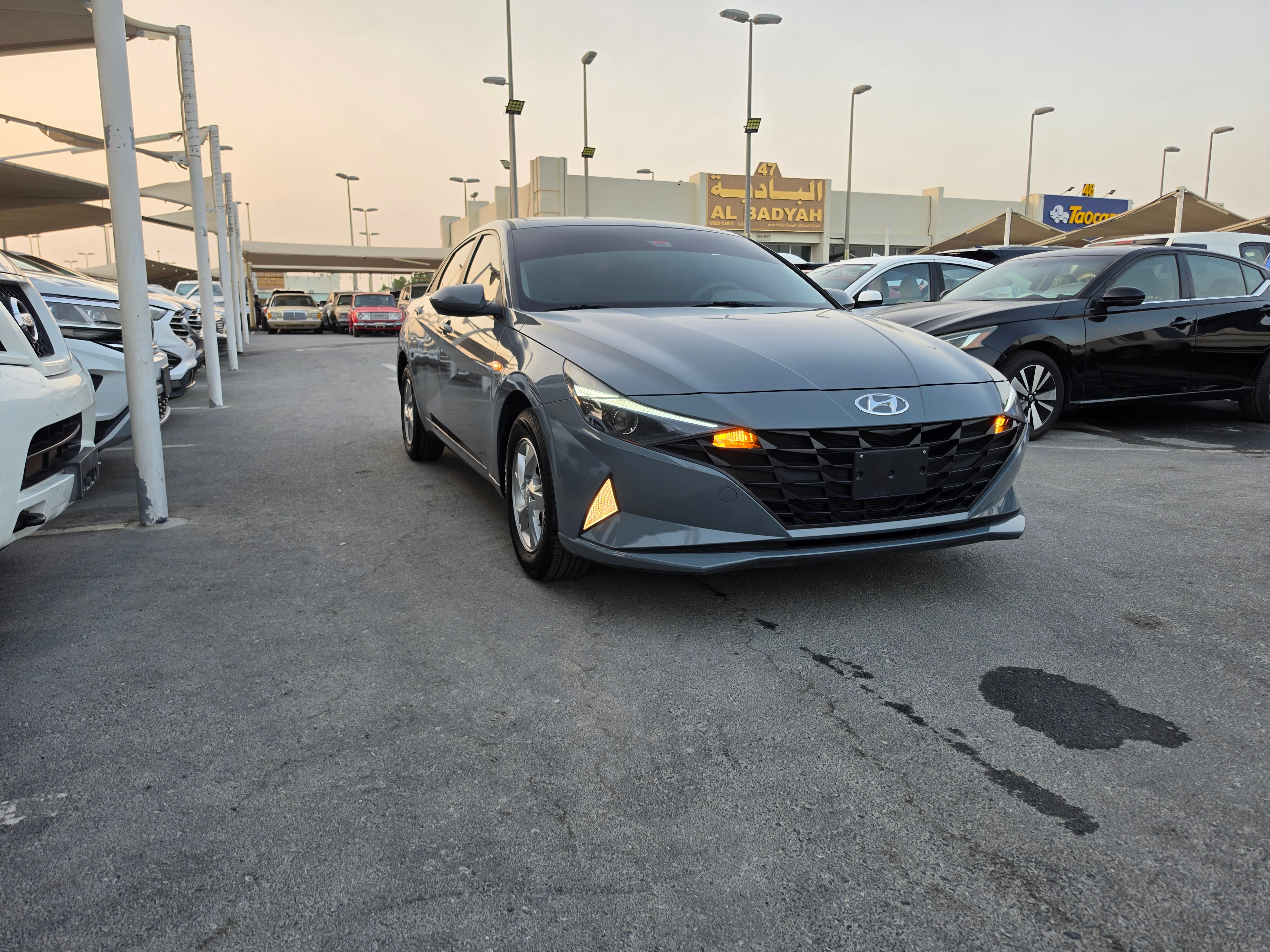Grau Hyundai Elantra Smart 2023 Grau Hyundai Elantra Smart 2023