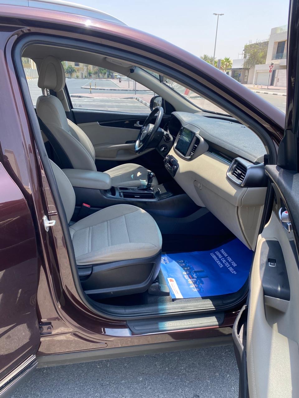 Dark Brown Kia Sorento LX 2017