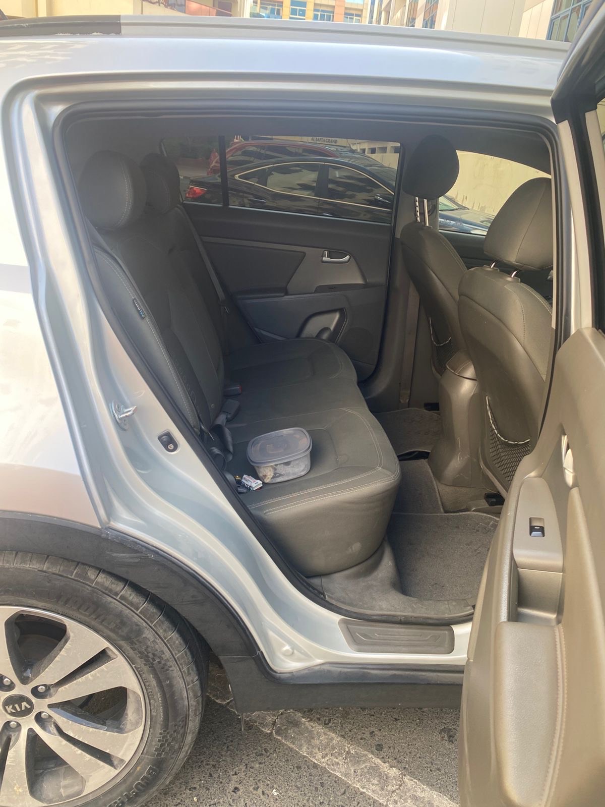 Silver Kia Sportage 2.0 CRDi Design 4x2 BVR 185ch 2014