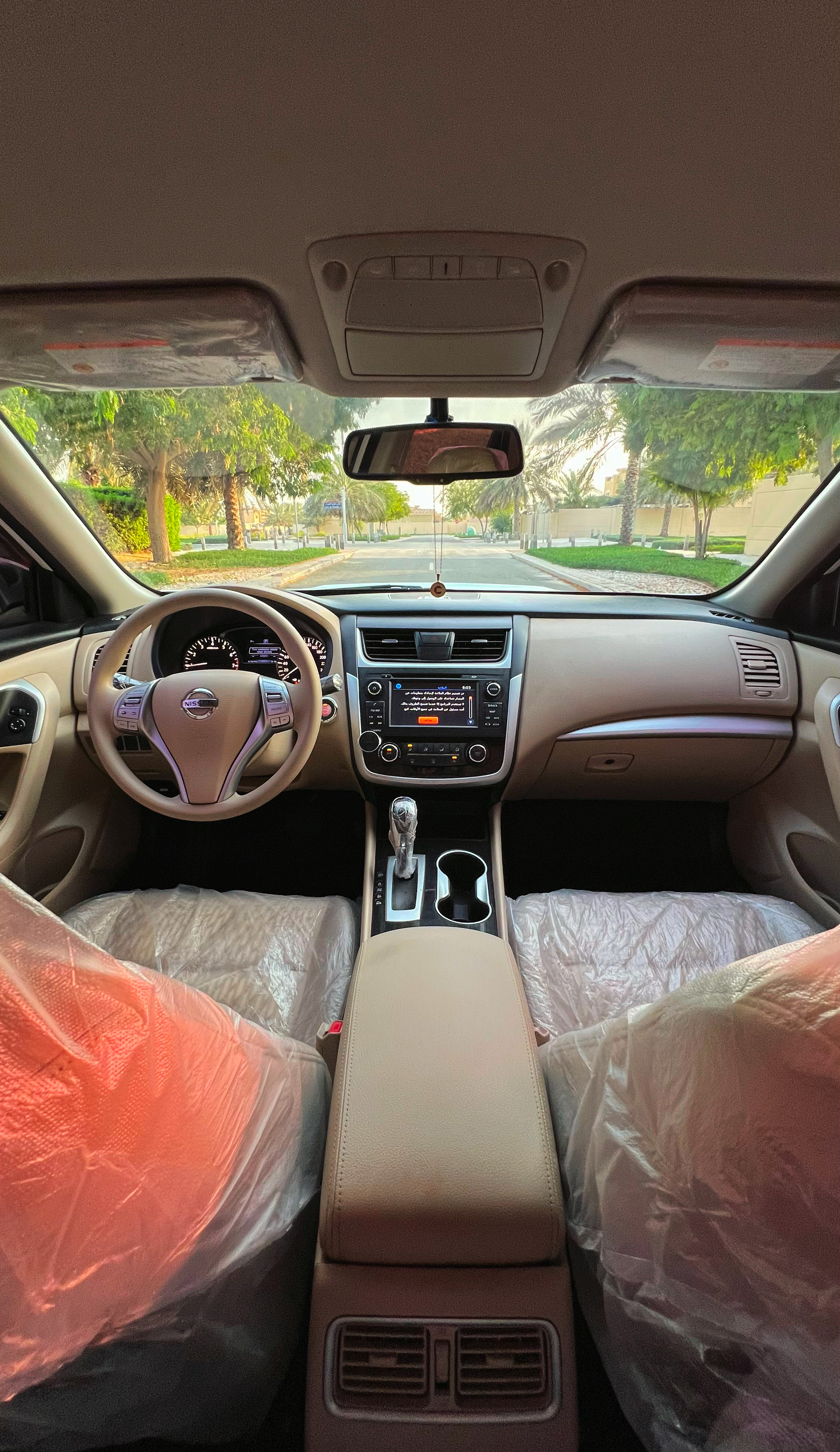白色的 日产 Altima 2.5 SV 2018