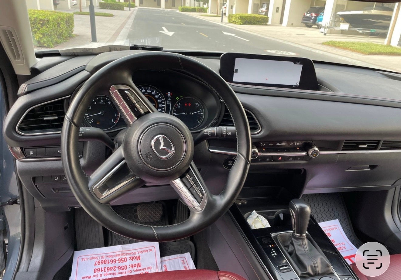 Gray Mazda CX30 2.5 S Carbon Edition 2023