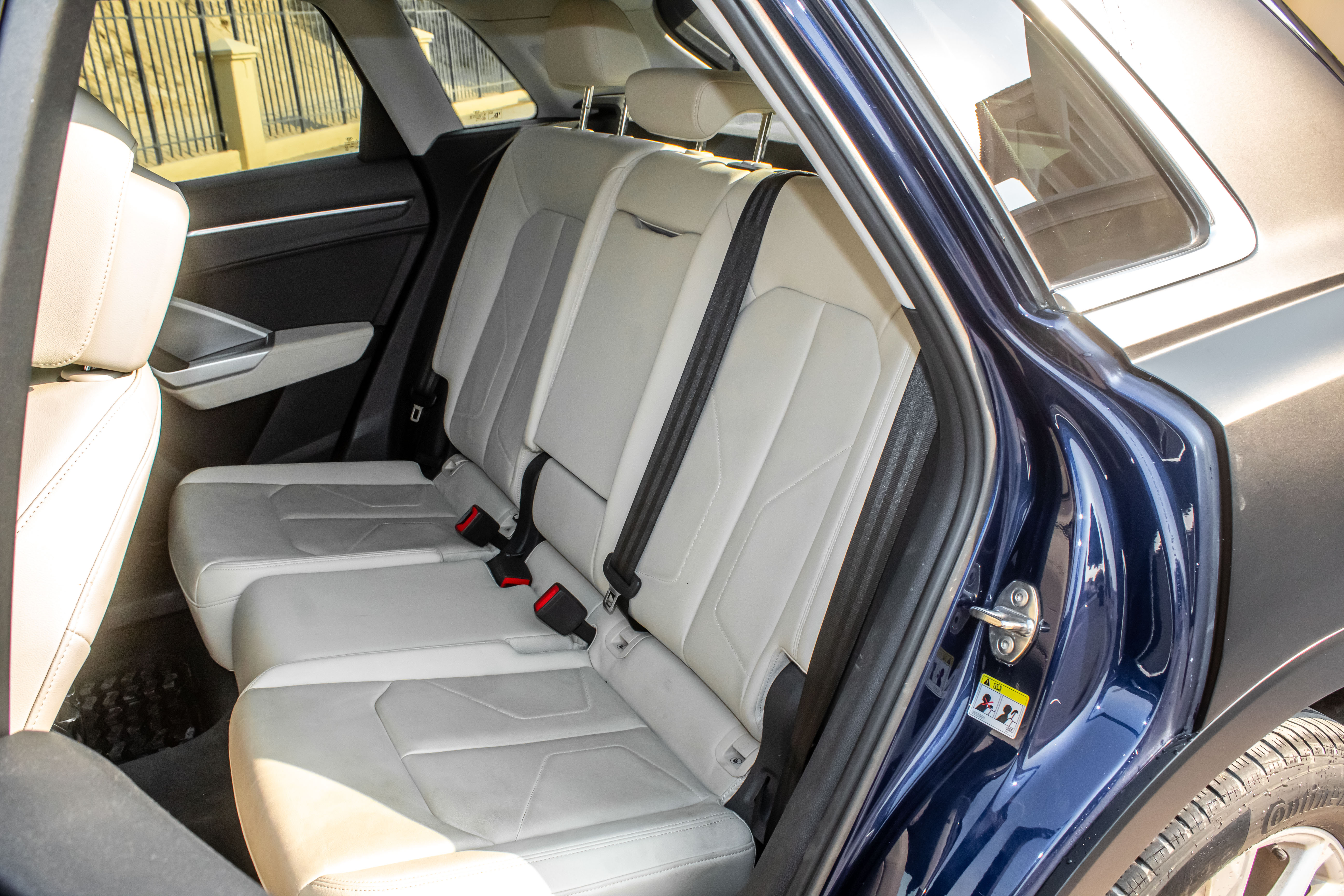Mat zwart Audi Q3 40 TFSI S-Line 2022