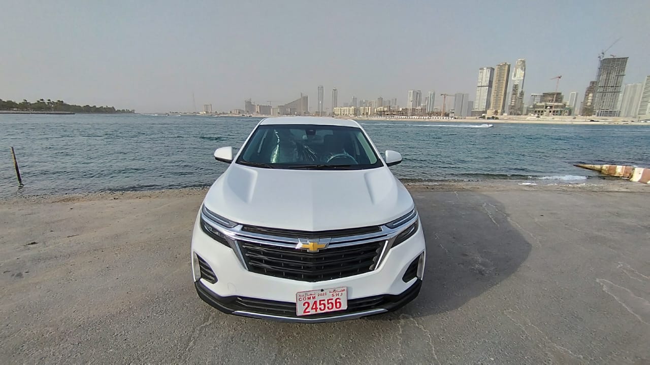 White Chevrolet Equinox LT Fleet 2023