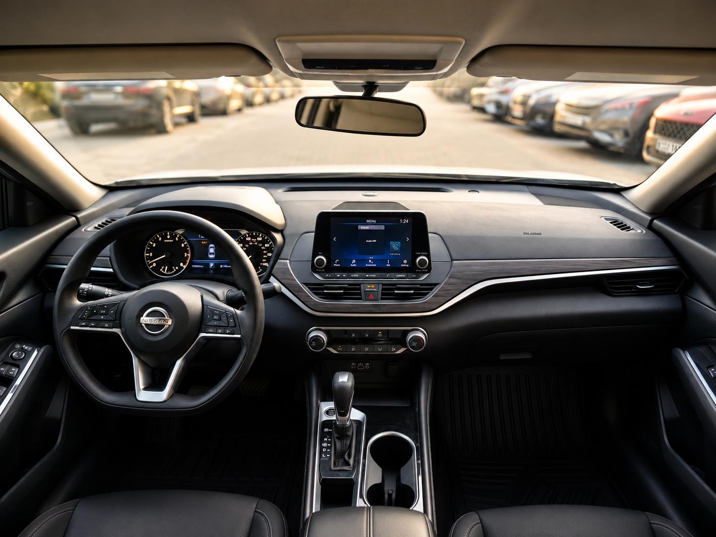 Blanc Nissan Altima 2.5 SV 2023