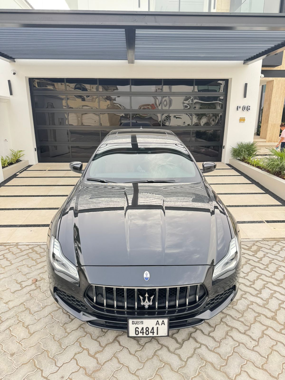Nero Maserati Quattroporte GT 2023