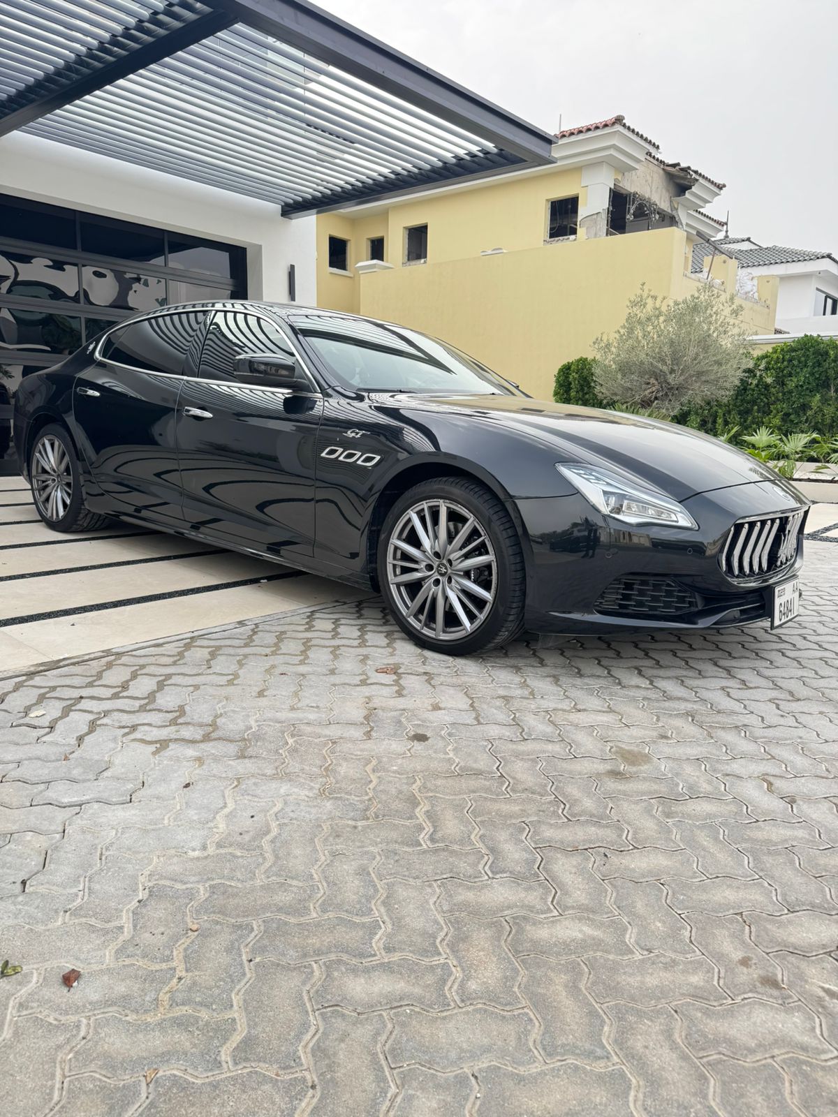 Nero Maserati Quattroporte GT 2023