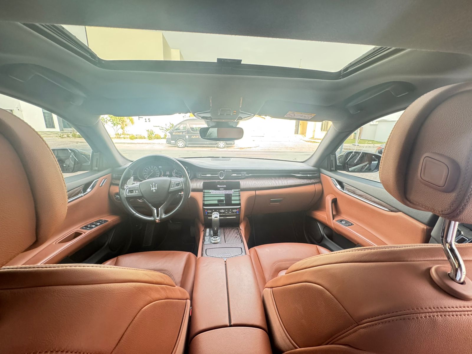 Nero Maserati Quattroporte GT 2023